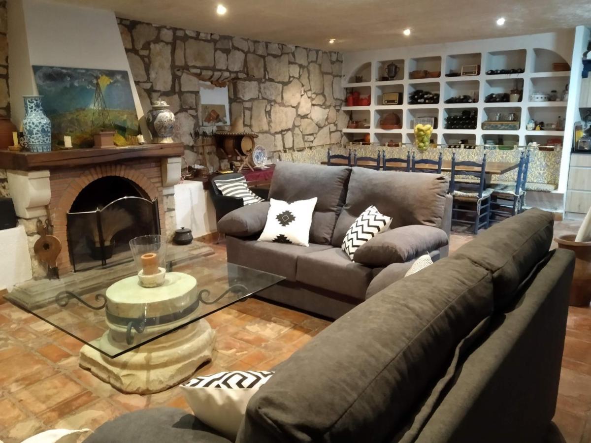 El Campillo Villa Pelabravo ภายนอก รูปภาพ