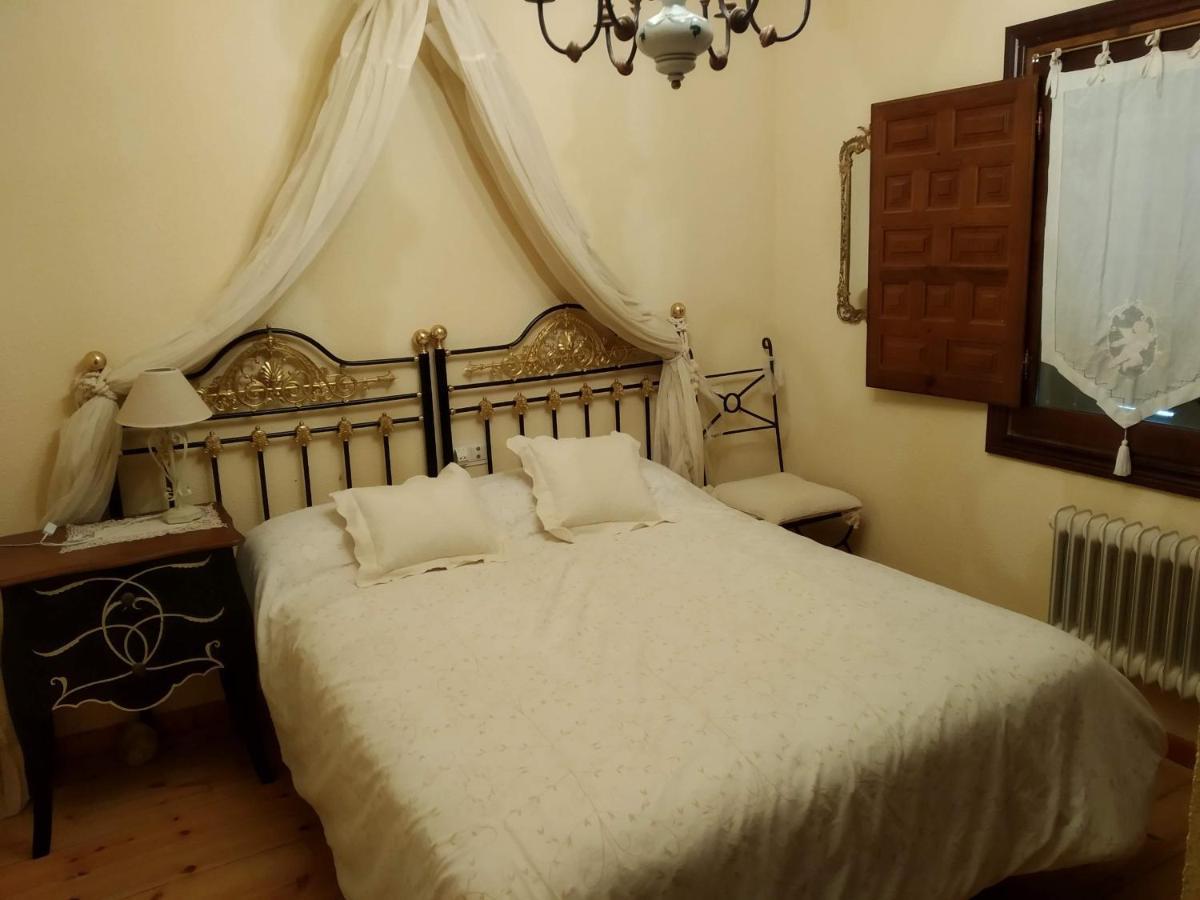 El Campillo Villa Pelabravo ภายนอก รูปภาพ