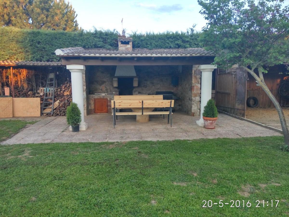 El Campillo Villa Pelabravo ภายนอก รูปภาพ