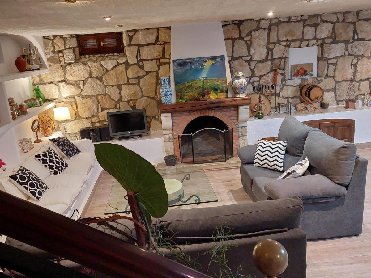 El Campillo Villa Pelabravo ภายนอก รูปภาพ